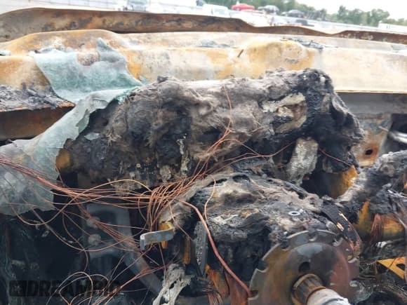 ✅ 2016 Chevrolet Silverado 2500HD LTZ • VIN: 1GC1KWE89GF270352 • Lot: 43078955. Listed on IAAI with Not provided. Free auction sales archive from the USA and detailed vehicle history report at DreamBid. Image 7.