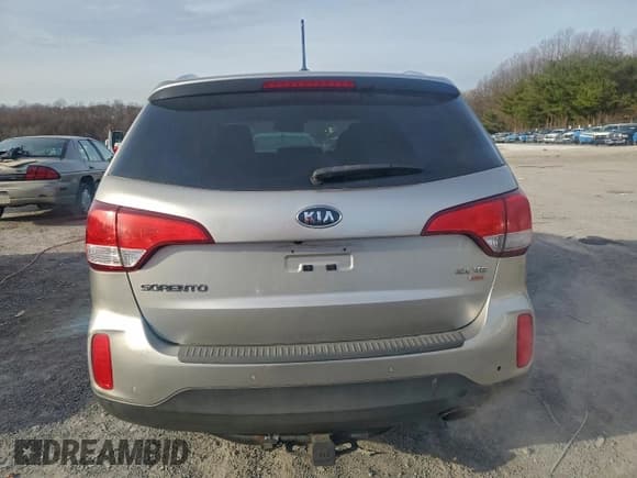 ✅ 2014 Kia Sorento EX • VIN: 5XYKUDA73EG458651 • Лот: 95087555. Опубликован ранее на Copart с пробегом 176 920 миль. Бесплатный доступ к архиву аукционных продаж из США и подробный отчёт об истории автомобиля на DreamBid. Изображение 6.