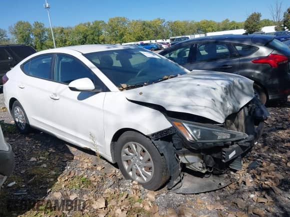 2019 Hyundai Elantra SE z VIN 5NPD74LF9KH425730, wystawiony jako IAAI lot #43339424 z przebiegiem 173 123 mil mil oraz . Historia ofert i sprzedaży dostępna na DreamBid. Obrazek 1.