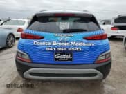 ✅ 2023 Hyundai Kona SEL • VIN: KM8K62AB8PU062764 • Лот: 75622024. Опубликован ранее на Copart с пробегом 11 051 миль. Бесплатный доступ к архиву аукционных продаж из США и подробный отчёт об истории автомобиля на DreamBid. Изображение 6.