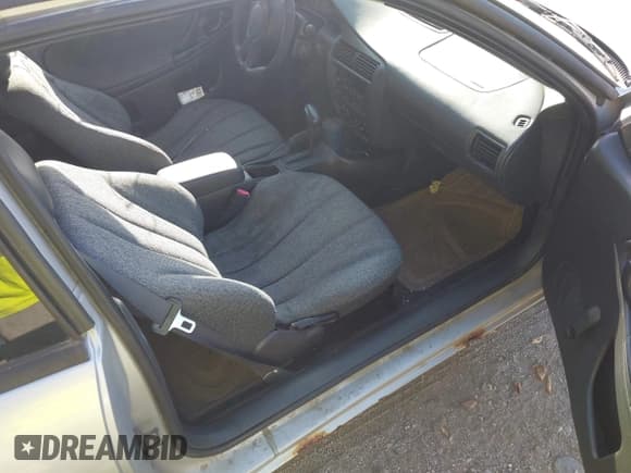 ✅ 2004 Chevrolet Cavalier • VIN: 1G1JC12F647229582 • Lot: 43103558. Listed on IAAI with 118,716 mi. Free auction sales archive from the USA and detailed vehicle history report at DreamBid. Image 5.