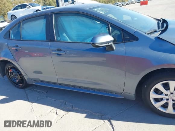 ✅ 2024 Toyota Corolla LE • VIN: 5YFB4MDE5RP176698 • Lot: 43660648. Listed on IAAI with 39,255 mi. Free auction sales archive from the USA and detailed vehicle history report at DreamBid. Image 13.