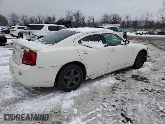 ✅ 2008 Dodge Charger • VIN: 2B3KA43R98H214811 • Лот: 84817524. Размещён на Copart с пробегом 252 564 миль миль. Получите бесплатный доступ к архиву аукционных продаж из США и посмотрите подробный отчёт об истории автомобиля на DreamBid. Изображение 3.