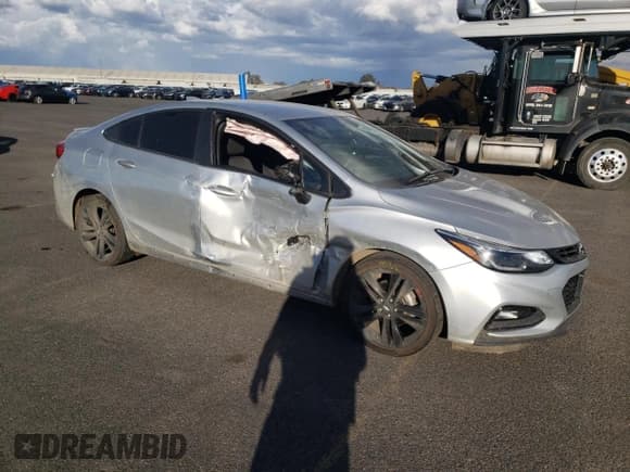 ✅ 2017 Chevrolet Cruze LT • VIN: 1G1BE5SM6H7276525 • Lot: 42003953. Listed on Copart with 71,893 mi. Free auction sales archive from the USA and detailed vehicle history report at DreamBid. Image 4.