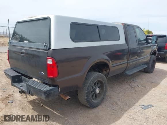 ✅ 2000 Ford F-350 XL • VIN: 1FTSX31FXYEB52620 • Лот: 41944992. Опубликован ранее на IAAI с пробегом 213 712 миль. Бесплатный доступ к архиву аукционных продаж из США и подробный отчёт об истории автомобиля на DreamBid. Изображение 4.