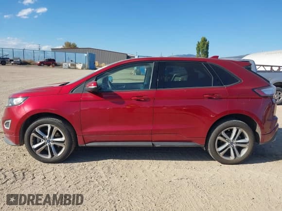 ✅ 2017 Ford Edge Sport • VIN: 2FMPK4APXHBC66207 • Lot: 43411722. Listed on IAAI with 132,672 mi. Free auction sales archive from the USA and detailed vehicle history report at DreamBid. Image 14.