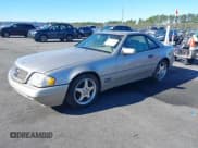 ✅ 1998 Mercedes-Benz SL 500 • VIN: WDBFA67F6WF159713 • Lot: 43776376. Wystawiony na IAAI z przebiegiem 91 313 mil. Bezpłatny archiwum sprzedaży aukcyjnych z USA i szczegółowy raport historii pojazdu na DreamBid. Zdjęcie 2.