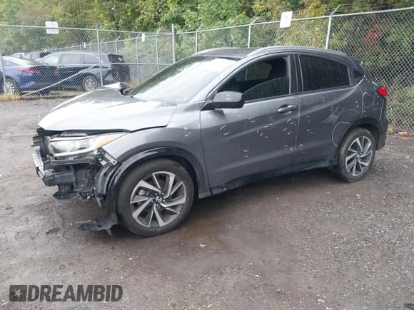 ✅ 2019 Honda HR-V Sport • VIN: 3CZRU6H13KG714922 • Lot: 43438115. Wystawiony na IAAI z przebiegiem 95 374 mil. Bezpłatny archiwum sprzedaży aukcyjnych z USA i szczegółowy raport historii pojazdu na DreamBid. Zdjęcie 2.