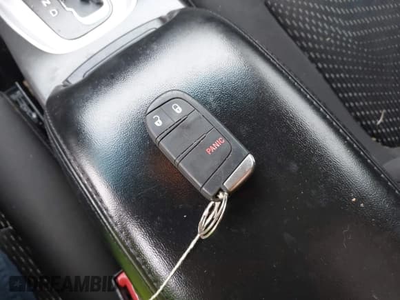 ✅ 2017 Dodge Journey SXT • VIN: 3C4PDCBB8HT585248 • Lot: 43278192. Listed on IAAI with 82,071 mi. Free auction sales archive from the USA and detailed vehicle history report at DreamBid. Image 11.