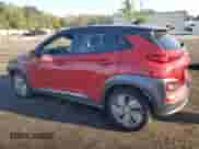 2021 Hyundai Kona SEL z VIN KM8K23AG7MU126995, wystawiony jako Copart lot #80650145 z przebiegiem 54 145 mil mil oraz Szkoda całkowita • Salvage title. Historia ofert i sprzedaży dostępna na DreamBid. Obrazek 2.