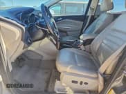 ✅ 2015 Ford Escape Titanium • VIN: 1FMCU0J98FUC32373 • Lot: 94688845. Wystawiony na Copart z przebiegiem 154 096 mil. Bezpłatny archiwum sprzedaży aukcyjnych z USA i szczegółowy raport historii pojazdu na DreamBid. Zdjęcie 7.