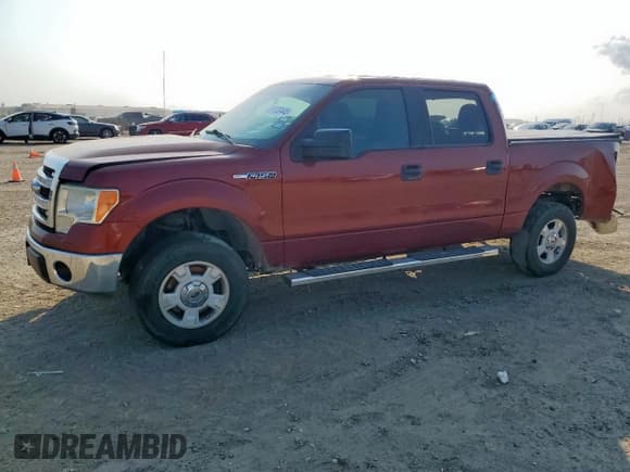 ✅ 2014 Ford F-150 STX • VIN: 1FTEW1CM8EKE57403 • Лот: 81132445. Опубликован ранее на Copart с пробегом 188 843 миль. Бесплатный доступ к архиву аукционных продаж из США и подробный отчёт об истории автомобиля на DreamBid. Изображение 1.