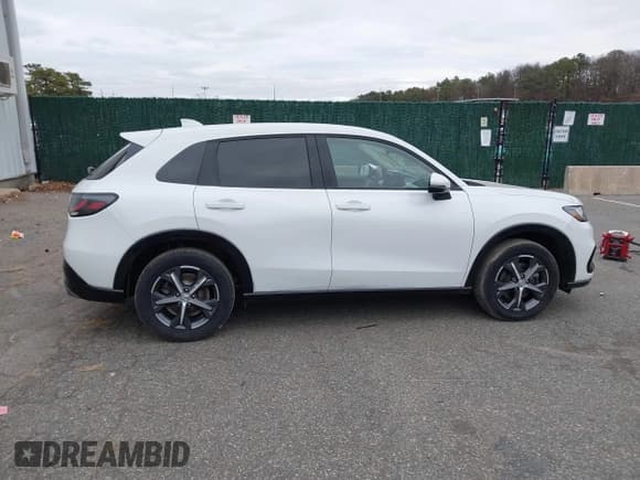 ✅ 2024 Honda HR-V EX-L • VIN: 3CZRZ2H78RM726056 • Lot: 43880059. Wystawiony na IAAI z przebiegiem 30 863 mil. Bezpłatny archiwum sprzedaży aukcyjnych z USA i szczegółowy raport historii pojazdu na DreamBid. Zdjęcie 13.