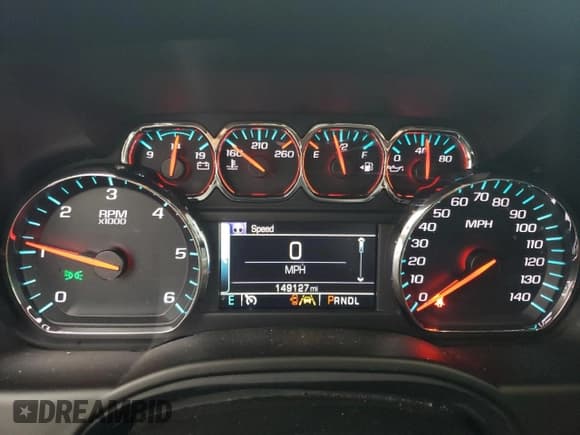 ✅ 2018 Chevrolet Suburban LT • VIN: 1GNSKHKC7JR357351 • Lot: 79824334. Wystawiony na Copart z przebiegiem 149 127 mil. Bezpłatny archiwum sprzedaży aukcyjnych z USA i szczegółowy raport historii pojazdu na DreamBid. Zdjęcie 9.