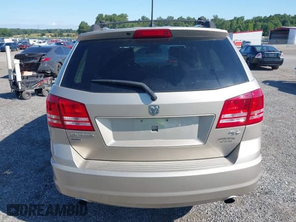 ✅ 2009 Dodge Journey R/T • VIN: 3D4GH67V69T172029 • Лот: 43112540. Опубликован ранее на IAAI с пробегом Не указан. Бесплатный доступ к архиву аукционных продаж из США и подробный отчёт об истории автомобиля на DreamBid. Изображение 16.