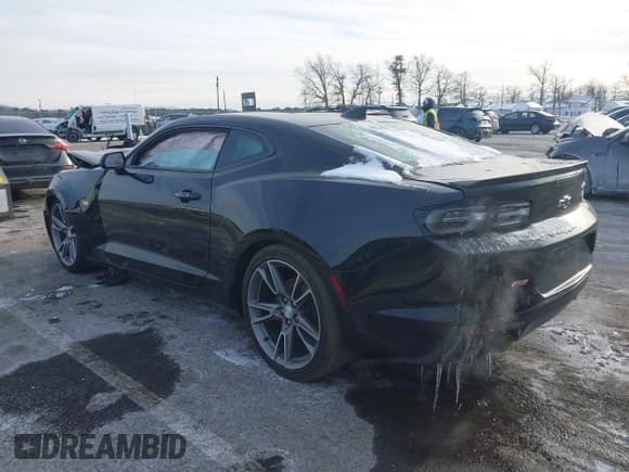 ✅ 2021 Chevrolet Camaro 1LT • VIN: 1G1FB1RS0M0139221 • Lot: 41402149. Wystawiony na IAAI z przebiegiem 34 832 mil. Bezpłatny archiwum sprzedaży aukcyjnych z USA i szczegółowy raport historii pojazdu na DreamBid. Zdjęcie 3.