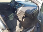 ✅ 2018 Ford Focus SEL • VIN: 1FADP3H27JL275424 • Лот: 43579099. Опубликован ранее на IAAI с пробегом 108 286 миль. Бесплатный доступ к архиву аукционных продаж из США и подробный отчёт об истории автомобиля на DreamBid. Изображение 5.