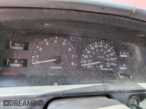 ✅ 1993 Toyota Pickup DLX • VIN: JT4RN93P9P5071703 • Lot: 65175415. Listed on Copart with 213,485 mi. Free auction sales archive from the USA and detailed vehicle history report at DreamBid. Image 9.