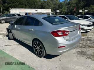 2018 Chevrolet Cruze LS z VIN 1G1BC5SM9J7176866, wystawiony jako Copart lot #91316315 z przebiegiem Nie podano mil oraz Czysty tytuł • Clean title. Historia ofert i sprzedaży dostępna na DreamBid. Obrazek 3.