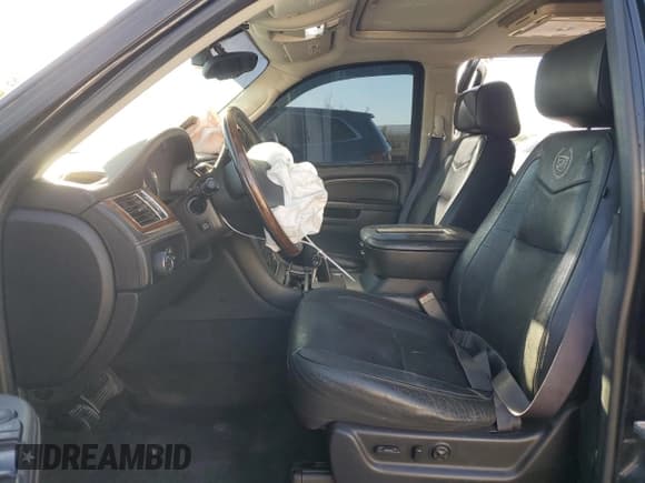 ✅ 2013 Cadillac Escalade ESV Platinum Edition • VIN: 1GYS3KEF5DR229522 • Лот: 72685834. Опубликован ранее на Copart с пробегом 178 684 миль. Бесплатный доступ к архиву аукционных продаж из США и подробный отчёт об истории автомобиля на DreamBid. Изображение 7.