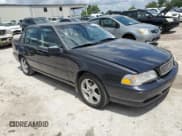 ✅ 1998 Volvo S70 • VIN: YV1LS5340W2417595 • Lot: 58514365. Wystawiony na Copart z przebiegiem 128 166 mil. Bezpłatny archiwum sprzedaży aukcyjnych z USA i szczegółowy raport historii pojazdu na DreamBid. Zdjęcie 4.