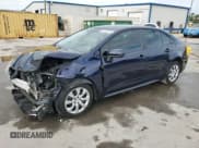 ✅ 2022 Toyota Corolla LE • VIN: 5YFEPMAE9NP322863 • Лот: 63158895. Опубликован ранее на Copart с пробегом 54 267 миль. Бесплатный доступ к архиву аукционных продаж из США и подробный отчёт об истории автомобиля на DreamBid. Изображение 1.
