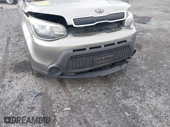 ✅ 2016 Kia Soul • VIN: KNDJN2A23G7289216 • Lot: 43307835. Listed on IAAI with 147,433 mi. Free auction sales archive from the USA and detailed vehicle history report at DreamBid. Image 6.