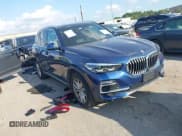 ✅ 2020 BMW X5 sDrive40i • VIN: 5UXCR4C07L9C49693 • Lot: 43263987. Wystawiony na IAAI z przebiegiem 50 000 mil. Bezpłatny archiwum sprzedaży aukcyjnych z USA i szczegółowy raport historii pojazdu na DreamBid. Zdjęcie 1.
