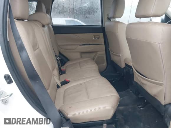 2018 Mitsubishi Outlander SE with VIN JA4AD3A31JZ068236, listed as a IAAI auction lot 40917348 with 144,529 mi miles and . Bid and sale history available at DreamBid. Image 8.