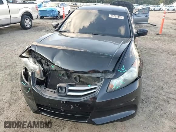 ✅ 2010 Honda Accord LX • VIN: 1HGCP2F37AA186462 • Лот: 85754165. Опубликован ранее на Copart с пробегом 175 734 миль. Бесплатный доступ к архиву аукционных продаж из США и подробный отчёт об истории автомобиля на DreamBid. Изображение 13.