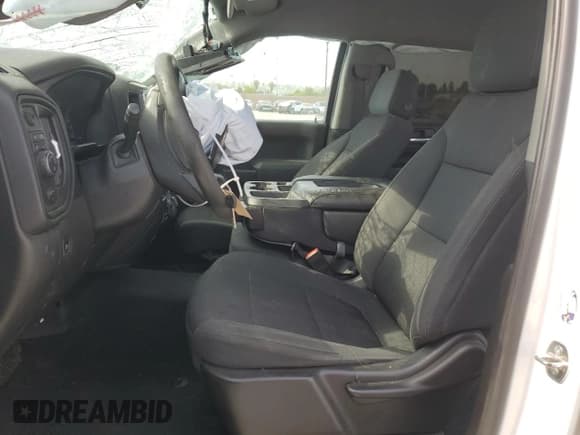 ✅ 2020 Chevrolet Silverado 1500 Custom • VIN: 3GCPWBEFXLG161915 • Lot: 63148565. Wystawiony na Copart z przebiegiem 143 558 mil. Bezpłatny archiwum sprzedaży aukcyjnych z USA i szczegółowy raport historii pojazdu na DreamBid. Zdjęcie 7.