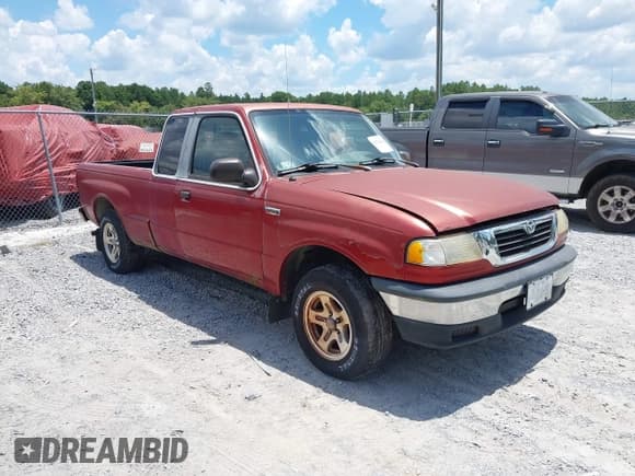 ✅ 1999 Mazda B-Series SE • VIN: 4F4YR16C9XTM11381 • Lot: 42744186. Listed on IAAI with 68,921 mi. Free auction sales archive from the USA and detailed vehicle history report at DreamBid. Image 1.