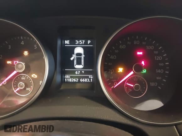 ✅ 2011 Volkswagen Golf GTI w/Sunroof & Navi PZEV • VIN: WVWHD7AJ1BW254131 • Лот: 42471752. Опубликован ранее на IAAI с пробегом 118 262 миль. Бесплатный доступ к архиву аукционных продаж из США и подробный отчёт об истории автомобиля на DreamBid. Изображение 7.