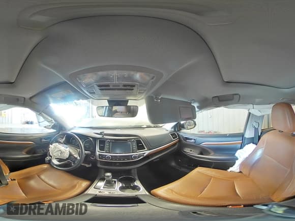 ✅ 2018 Toyota Highlander Limited • VIN: 5TDDZRFH8JS897561 • Lot: 47493225. Wystawiony na Copart z przebiegiem Nie podano. Bezpłatny archiwum sprzedaży aukcyjnych z USA i szczegółowy raport historii pojazdu na DreamBid. Zdjęcie 13.