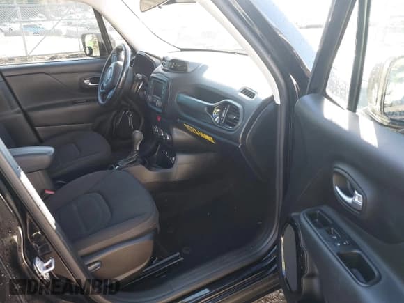 ✅ 2017 Jeep Renegade Latitude • VIN: ZACCJABB9HPF73144 • Лот: 43742541. Опубликован ранее на IAAI с пробегом 112 270 миль. Бесплатный доступ к архиву аукционных продаж из США и подробный отчёт об истории автомобиля на DreamBid. Изображение 5.