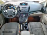 ✅ 2018 Ford C-Max SE • VIN: 1FADP5AU2JL104779 • Lot: 92509895. Wystawiony na Copart z przebiegiem 118 801 mil. Bezpłatny archiwum sprzedaży aukcyjnych z USA i szczegółowy raport historii pojazdu na DreamBid. Zdjęcie 8.