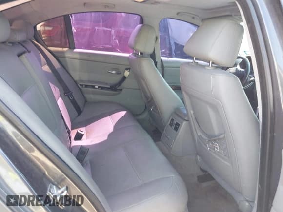 ✅ 2008 BMW 3 Series 328i • VIN: WBAVA375X8NL51757 • Lot: 43084553. Listed on IAAI with 153,462 mi. Free auction sales archive from the USA and detailed vehicle history report at DreamBid. Image 8.