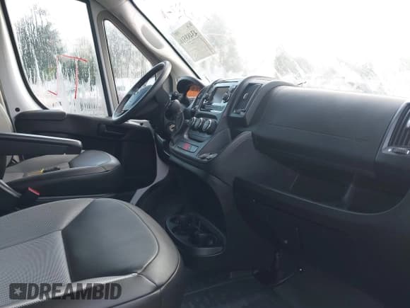 ✅ 2019 Ram ProMaster Cargo • VIN: 3C6TRVPG0KE525936 • Lot: 43488516. Listed on IAAI with 64,988 mi. Free auction sales archive from the USA and detailed vehicle history report at DreamBid. Image 5.