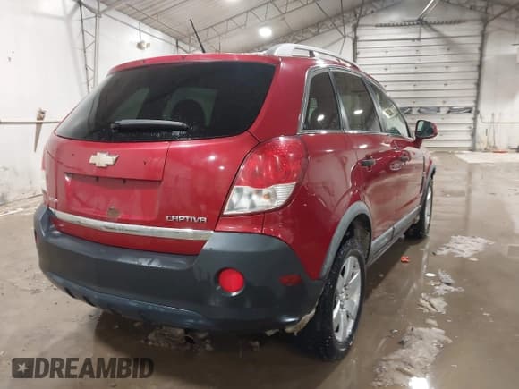 ✅ 2012 Chevrolet Captiva Sport LS • VIN: 3GNAL2EKXCS520308 • Lot: 41276775. Wystawiony na IAAI z przebiegiem 179 631 mil. Bezpłatny archiwum sprzedaży aukcyjnych z USA i szczegółowy raport historii pojazdu na DreamBid. Zdjęcie 4.