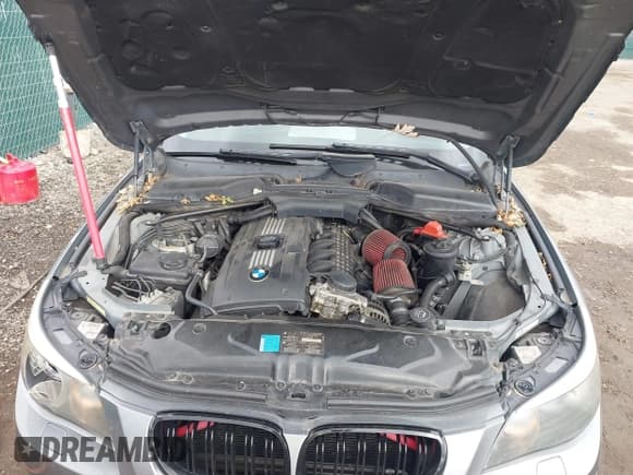 ✅ 2008 BMW 5 Series 535i • VIN: WBANW13588CN56503 • Lot: 43513526. Wystawiony na IAAI z przebiegiem 175 424 mil. Bezpłatny archiwum sprzedaży aukcyjnych z USA i szczegółowy raport historii pojazdu na DreamBid. Zdjęcie 10.