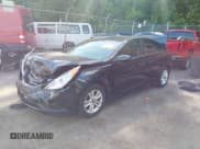 ✅ 2014 Hyundai Sonata GLS • VIN: 5NPEB4AC8EH881590 • Lot: 43365389. Listed on IAAI with 95,070 mi. Free auction sales archive from the USA and detailed vehicle history report at DreamBid. Image 17.