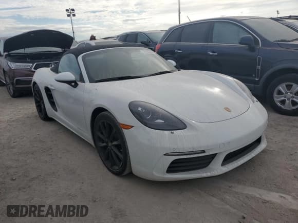 ✅ 2017 Porsche 718 Boxster • VIN: WP0CA2A86HS220141 • Lot: 76306904. Listed on Copart with Not provided. Free auction sales archive from the USA and detailed vehicle history report at DreamBid. Image 4.