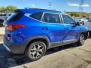 ✅ 2022 Kia Seltos EX • VIN: KNDERCAA0N7259378 • Лот: 84584285. Опубликован ранее на Copart с пробегом 132 037 миль. Бесплатный доступ к архиву аукционных продаж из США и подробный отчёт об истории автомобиля на DreamBid. Изображение 3.