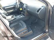 ✅ 2008 Audi Q7 Premium • VIN: WA1EV74L18D052062 • Lot: 42864785. Wystawiony na IAAI z przebiegiem 98 846 mil. Bezpłatny archiwum sprzedaży aukcyjnych z USA i szczegółowy raport historii pojazdu na DreamBid. Zdjęcie 5.