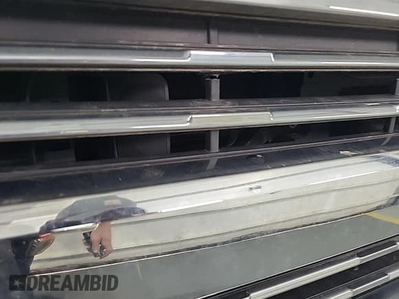 ✅ 2015 Chevrolet Silverado 2500HD Work Truck • VIN: 1GC2CUEG8FZ123188 • Лот: 43876615. Опубликован ранее на IAAI с пробегом 200 485 миль. Бесплатный доступ к архиву аукционных продаж из США и подробный отчёт об истории автомобиля на DreamBid. Изображение 24.