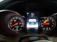 ✅ 2017 Mercedes-Benz GLC 300 • VIN: WDC0G4JB6HF189176 • Лот: 92068335. Опубликован ранее на Copart с пробегом 98 099 миль. Бесплатный доступ к архиву аукционных продаж из США и подробный отчёт об истории автомобиля на DreamBid. Изображение 9.