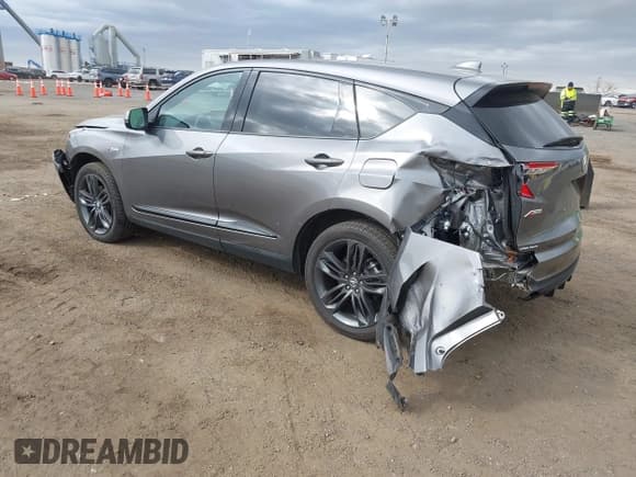 ✅ 2024 Acura RDX w/A-Spec Package • VIN: 5J8TC2H64RL035825 • Lot: 43505416. Wystawiony na IAAI z przebiegiem 10 006 mil. Bezpłatny archiwum sprzedaży aukcyjnych z USA i szczegółowy raport historii pojazdu na DreamBid. Zdjęcie 3.