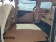 ✅ 2016 Dodge Grand Caravan SXT • VIN: 2C4RDGCG4GR323643 • Lot: 70001785. Wystawiony na Copart z przebiegiem 136 586 mil. Bezpłatny archiwum sprzedaży aukcyjnych z USA i szczegółowy raport historii pojazdu na DreamBid. Zdjęcie 11.