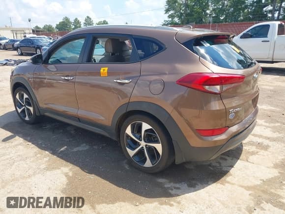 ✅ 2016 Hyundai Tucson Limited • VIN: KM8J33A21GU106243 • Лот: 43121239. Опубликован ранее на IAAI с пробегом 136 487 миль. Бесплатный доступ к архиву аукционных продаж из США и подробный отчёт об истории автомобиля на DreamBid. Изображение 3.