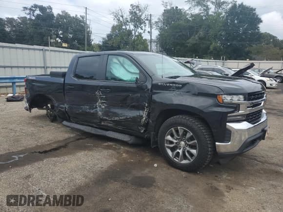 ✅ 2020 Chevrolet Silverado 1500 LT • VIN: 1GCUYDED7LZ119077 • Lot: 70818164. Wystawiony na Copart z przebiegiem 133 142 mil. Bezpłatny archiwum sprzedaży aukcyjnych z USA i szczegółowy raport historii pojazdu na DreamBid. Zdjęcie 4.